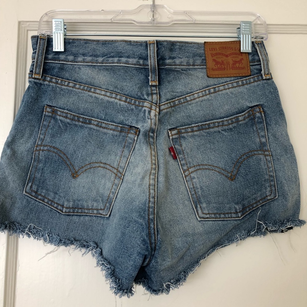 Levi’s Shorts High-Waisted